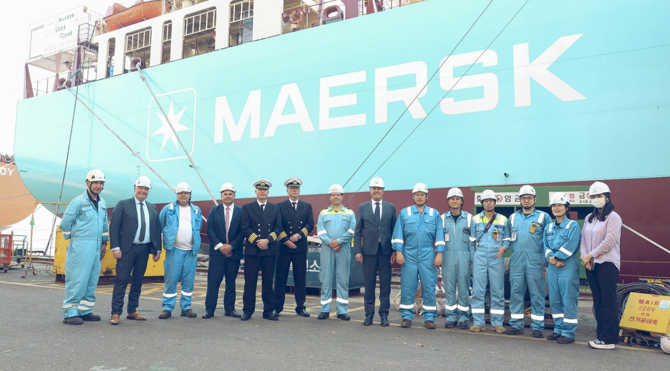 Maersk - first larfe methanol container ship.png