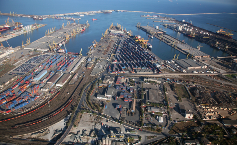 Constanta port full view.png