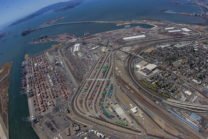 Port-of-Oakland-aerial-marine-terminals-rail-shipping-lane-warehousing.jpg